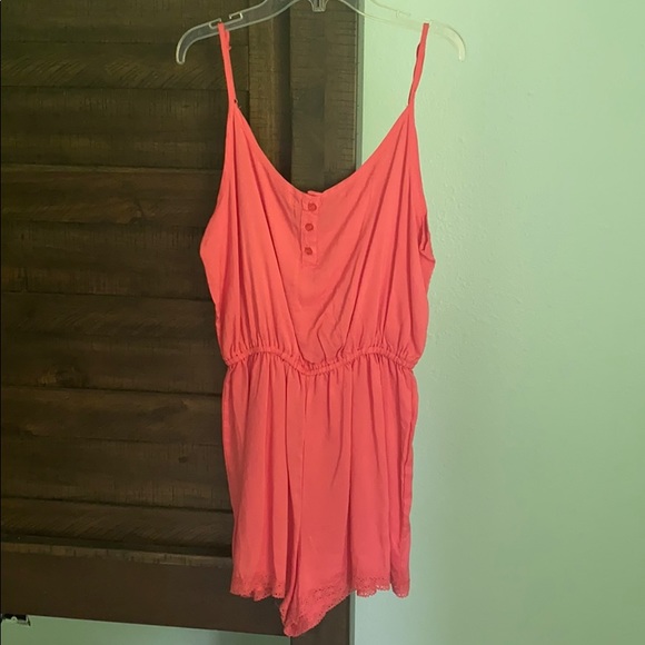 Romper - Picture 3 of 4